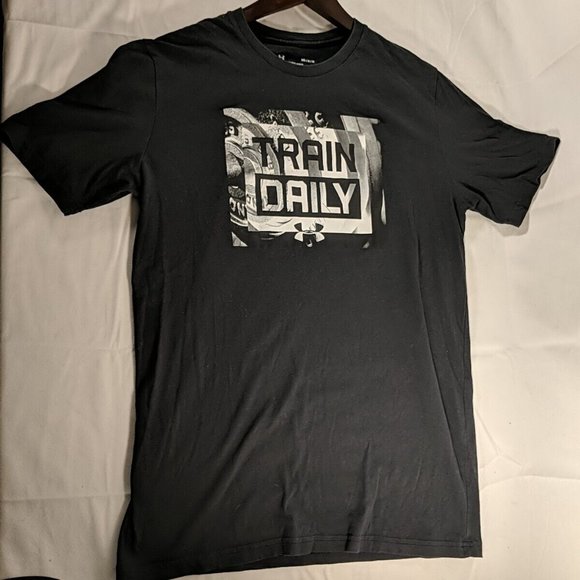 Under Armour Train Daily T-shirt Short Sleeve Top Men's Medium Black Graphic - Picture 1 of 10